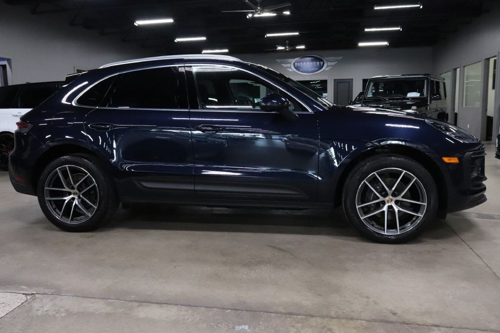 2023 Porsche Macan Image 6