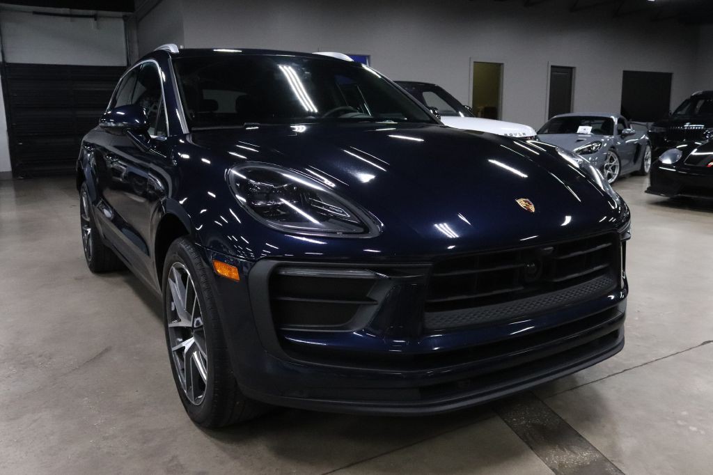 2023 Porsche Macan Image 7
