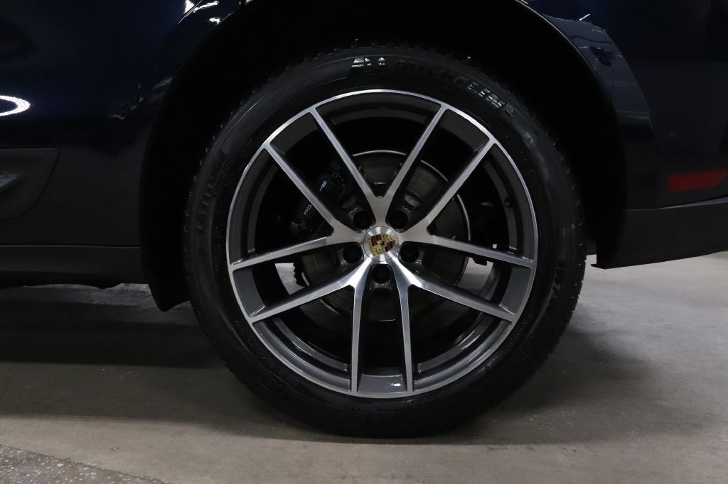 2023 Porsche Macan Image 33