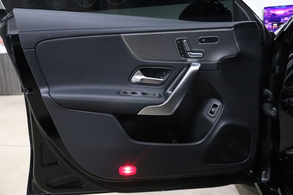 2024 Mercedes-Benz CLA-Class Image 9