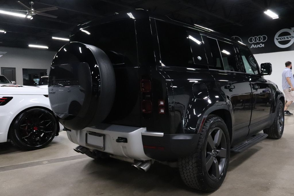 2024 Land Rover Defender Image 5