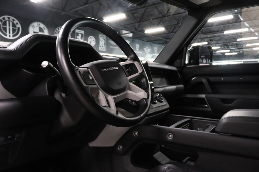 2024 Land Rover Defender Image 10