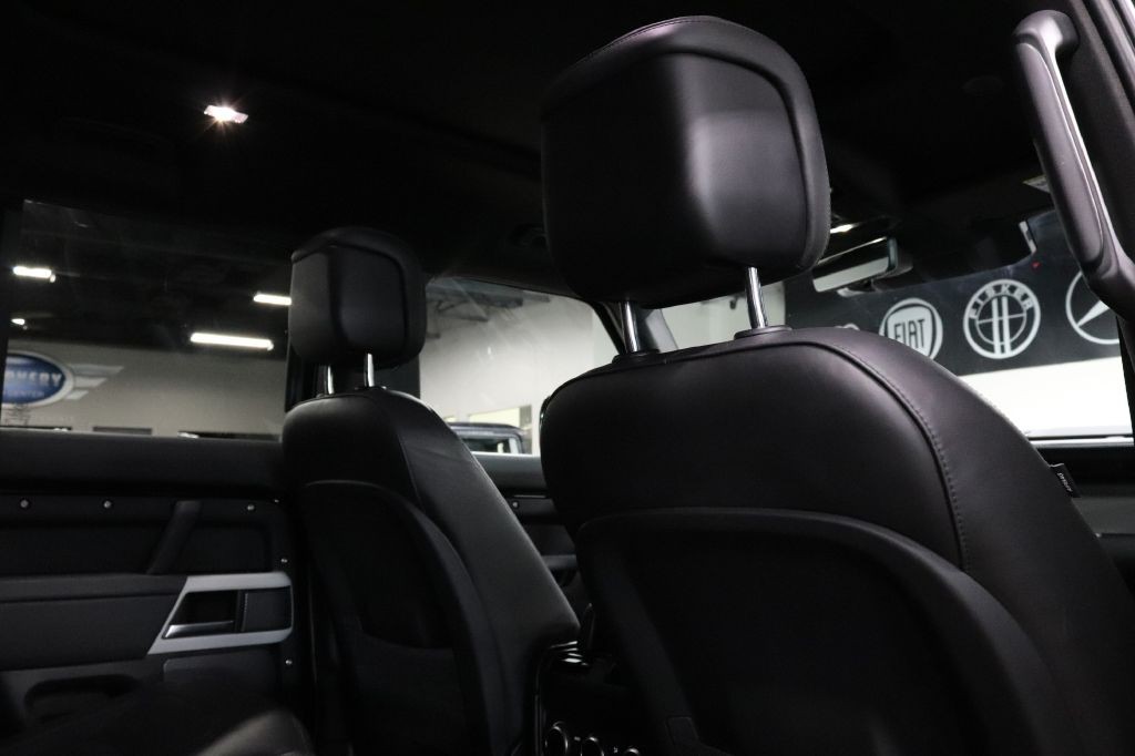 2024 Land Rover Defender Image 27