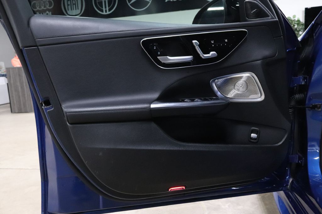 2023 Mercedes-Benz C-Class Image 9