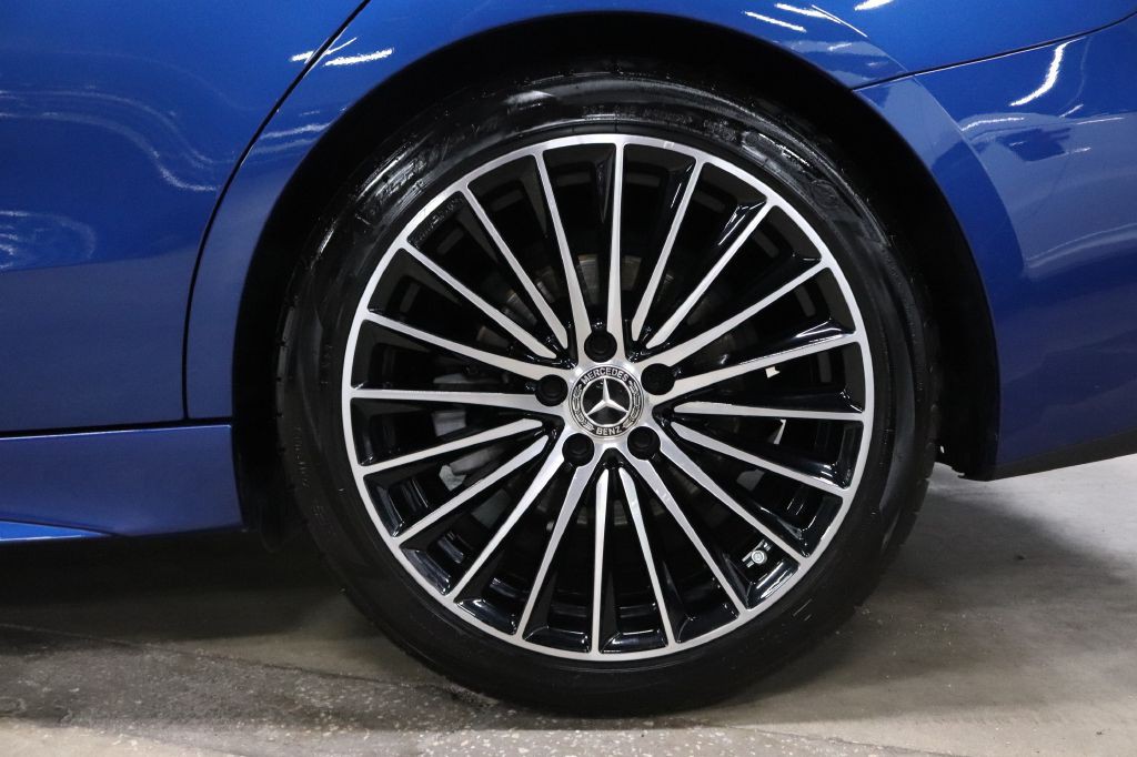 2023 Mercedes-Benz C-Class Image 32