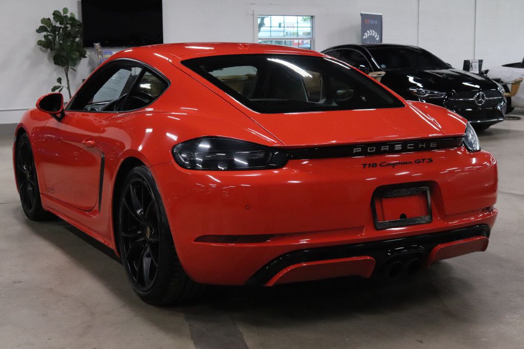 2019 Porsche Cayman Image 3
