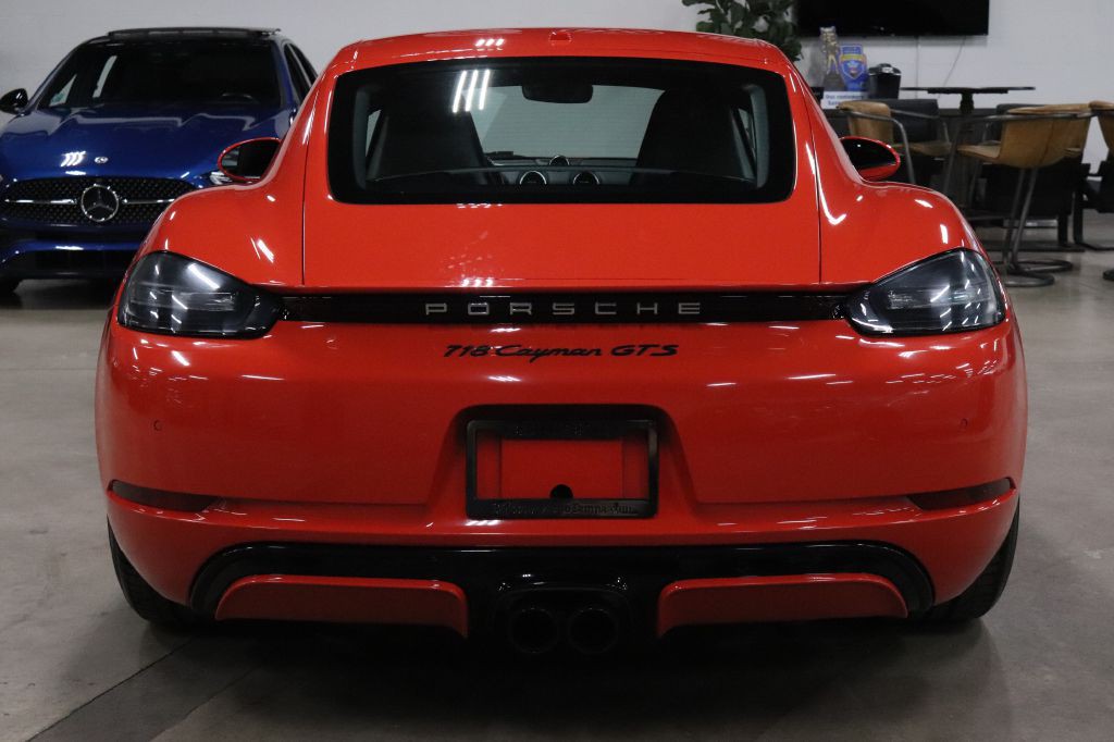 2019 Porsche Cayman Image 4