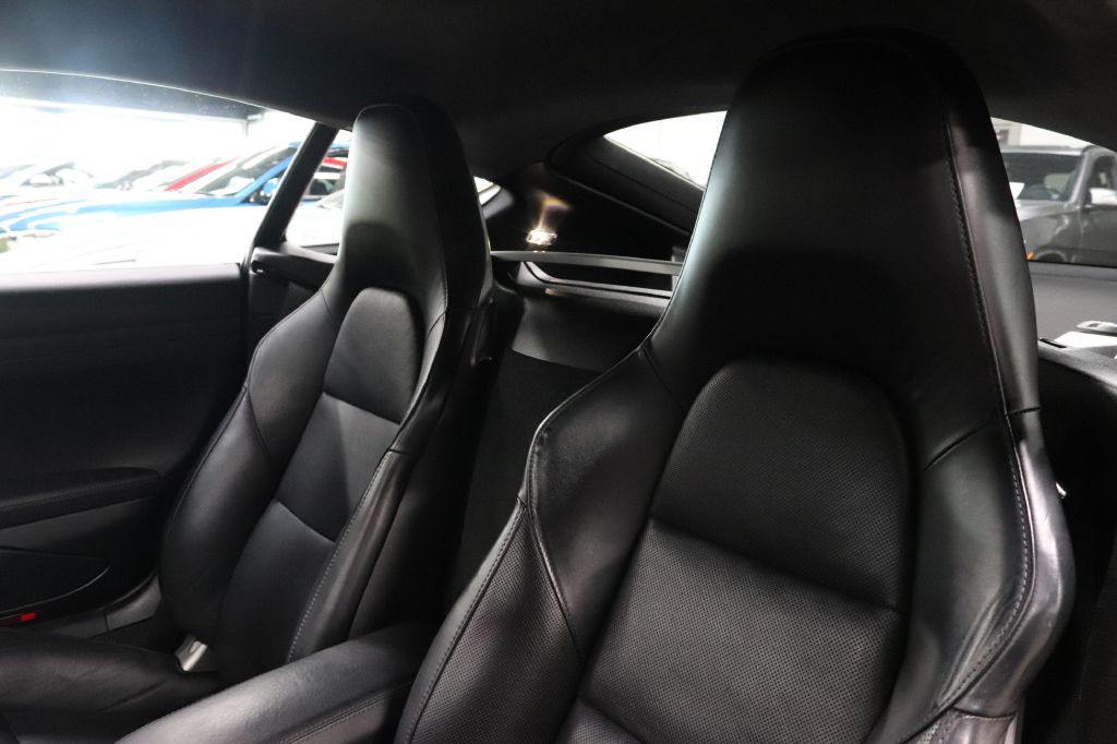 2019 Porsche Cayman Image 11