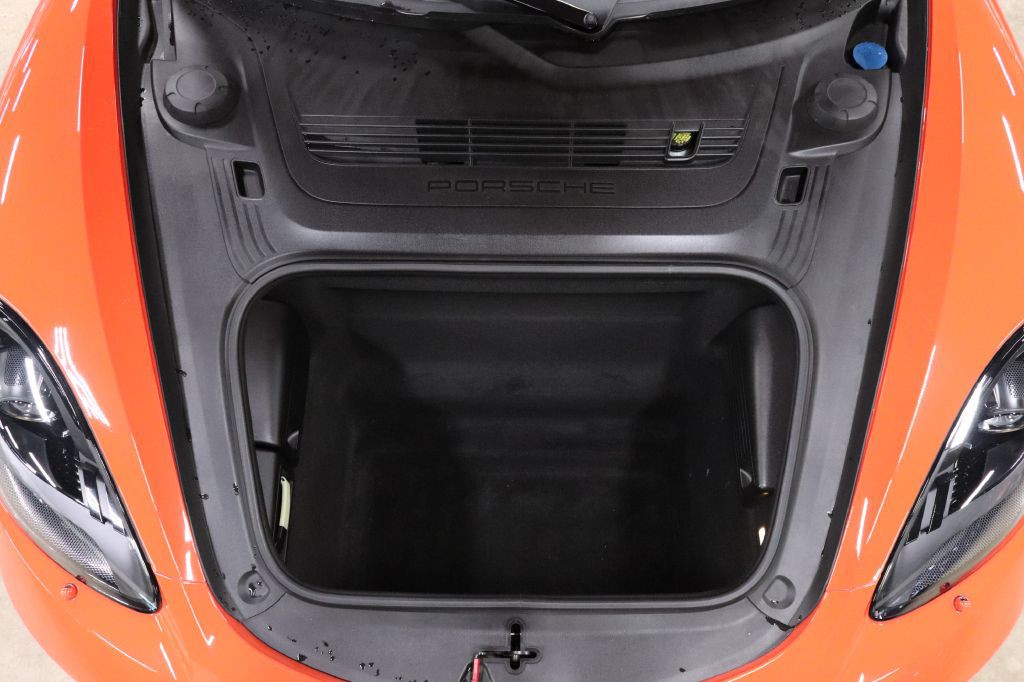 2019 Porsche Cayman Image 30