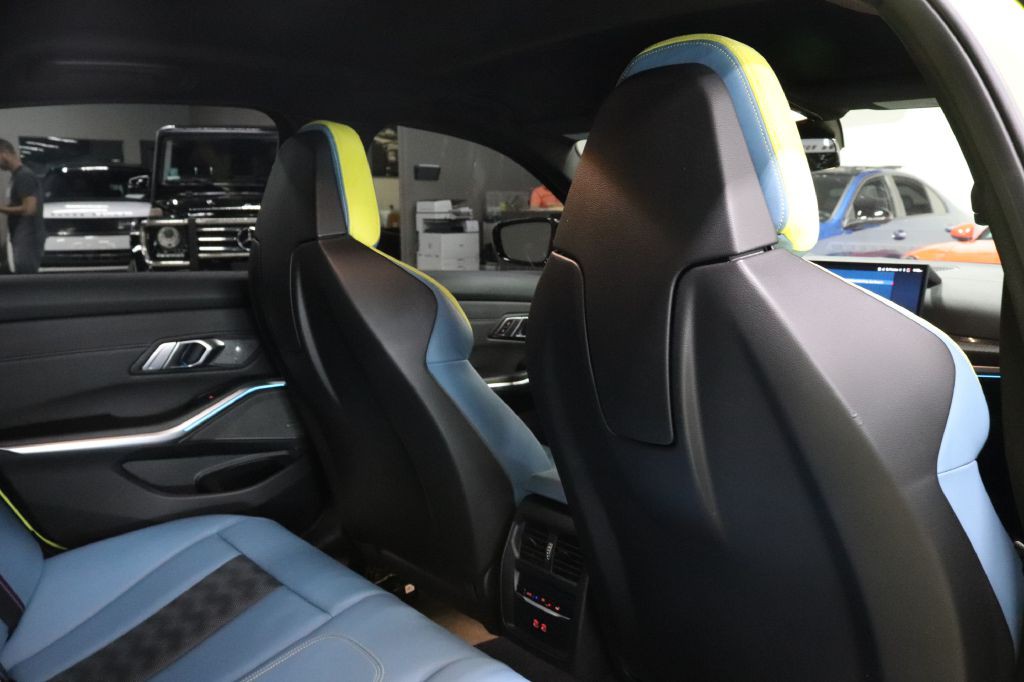 2023 BMW M3 Image 26