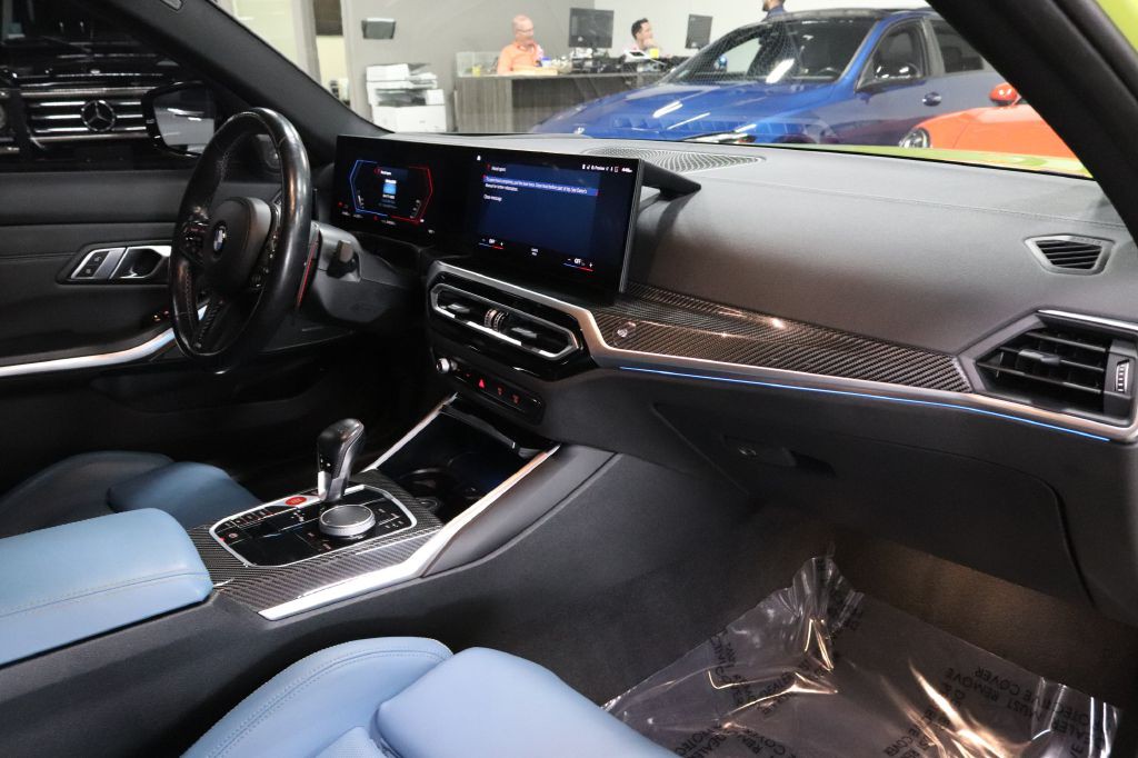 2023 BMW M3 Image 29