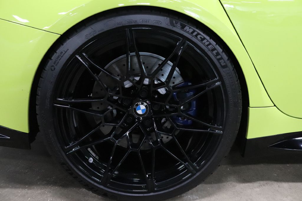 2023 BMW M3 Image 34