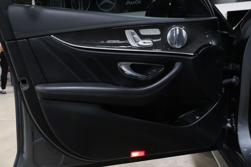 2018 Mercedes-Benz E-Class Image 9