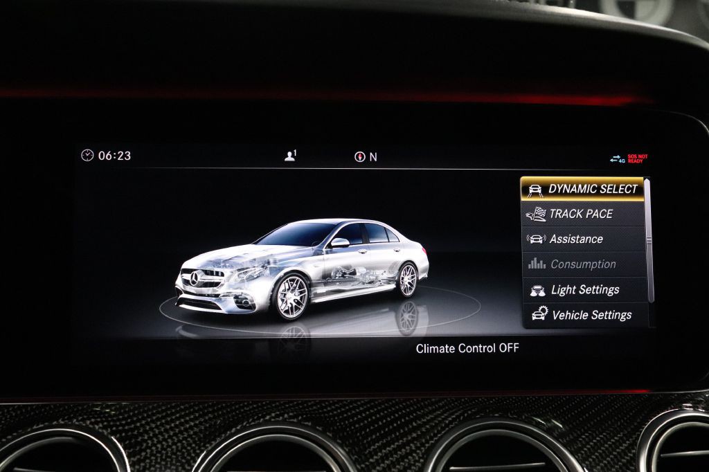 2018 Mercedes-Benz E-Class Image 14