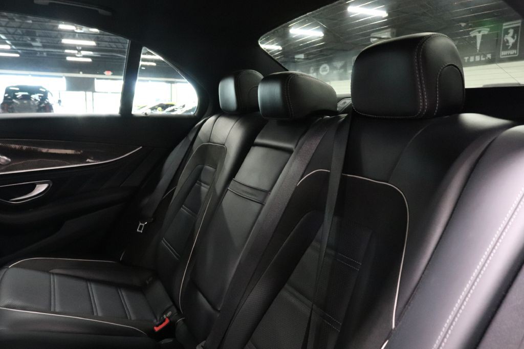 2018 Mercedes-Benz E-Class Image 23