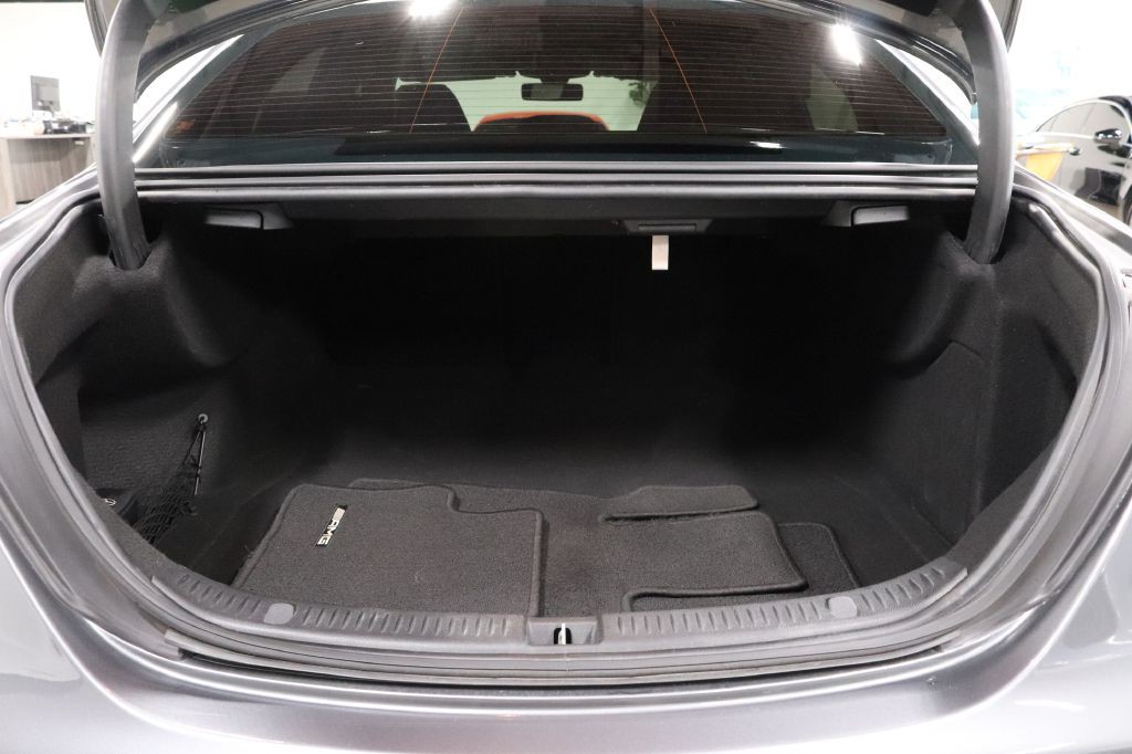 2018 Mercedes-Benz E-Class Image 25