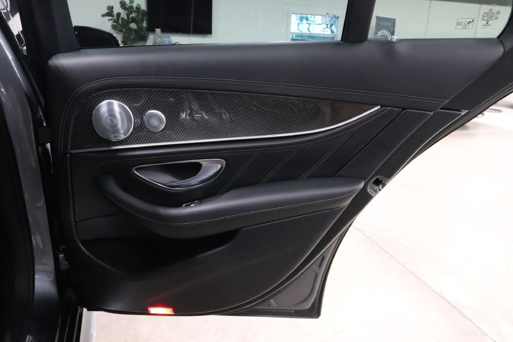 2018 Mercedes-Benz E-Class Image 26
