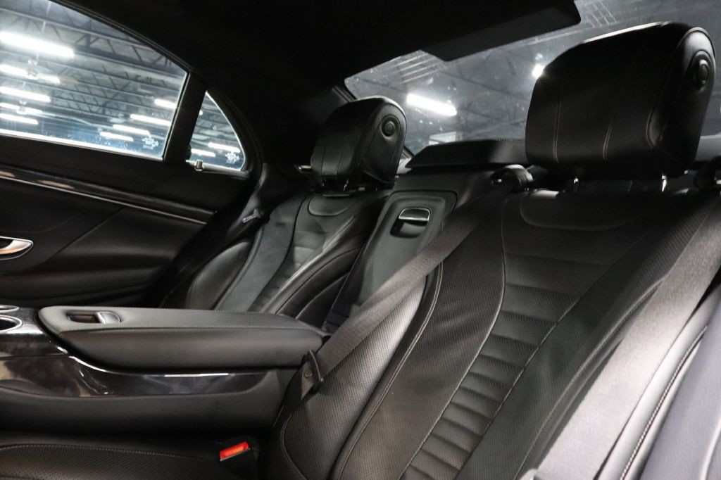 2020 Mercedes-Benz S-Class Image 24
