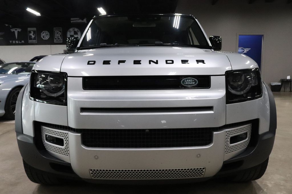 2020 Land Rover Defender Image 8