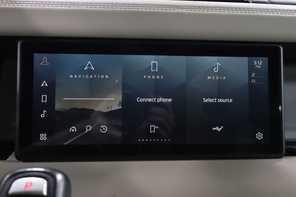 2020 Land Rover Defender Image 14