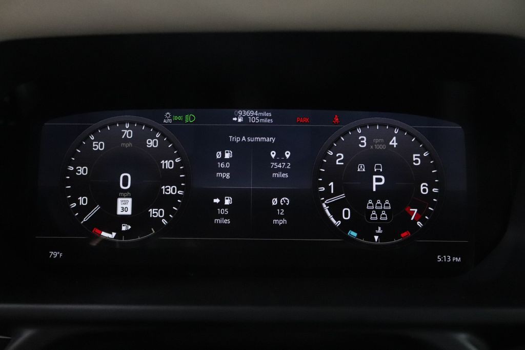 2020 Land Rover Defender Image 19