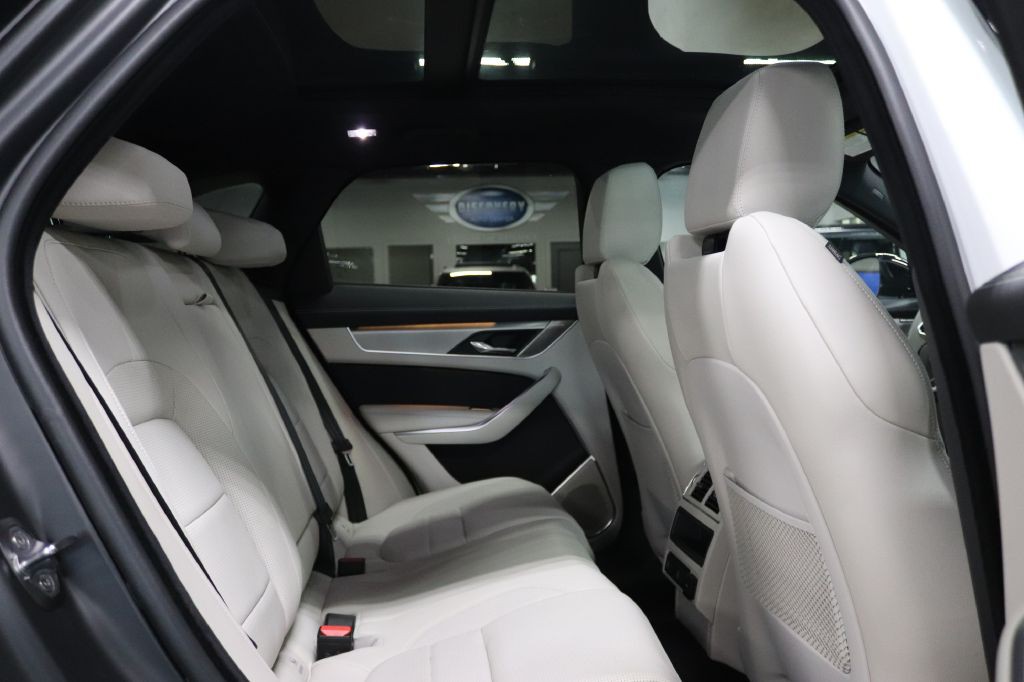 2026 Jaguar F-PACE Image 18