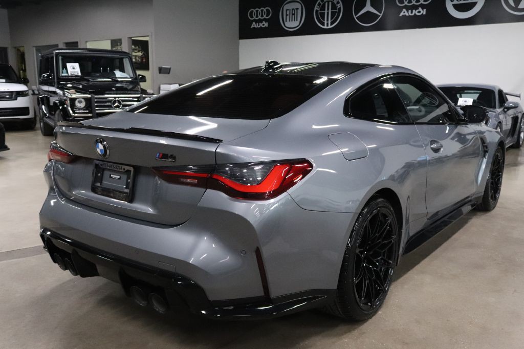2022 BMW M4 Image 5