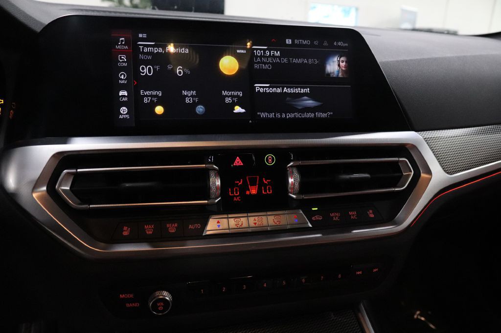 2022 BMW M4 Image 24