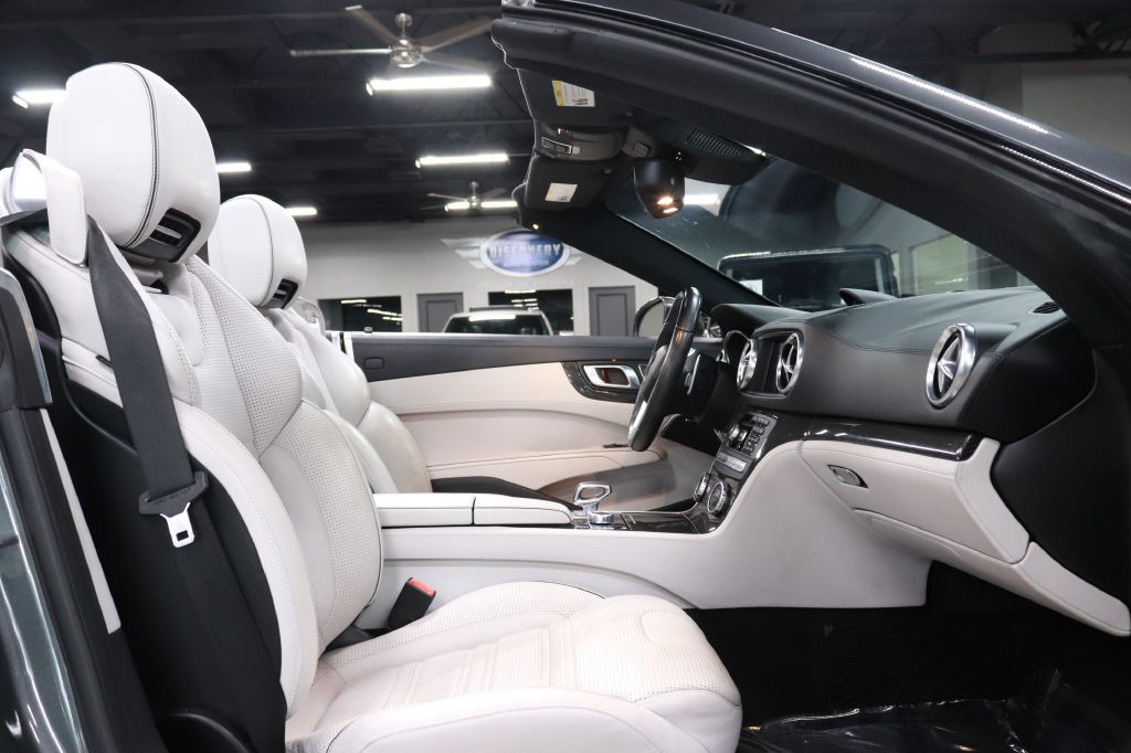 2015 Mercedes-Benz SL-Class Image 22