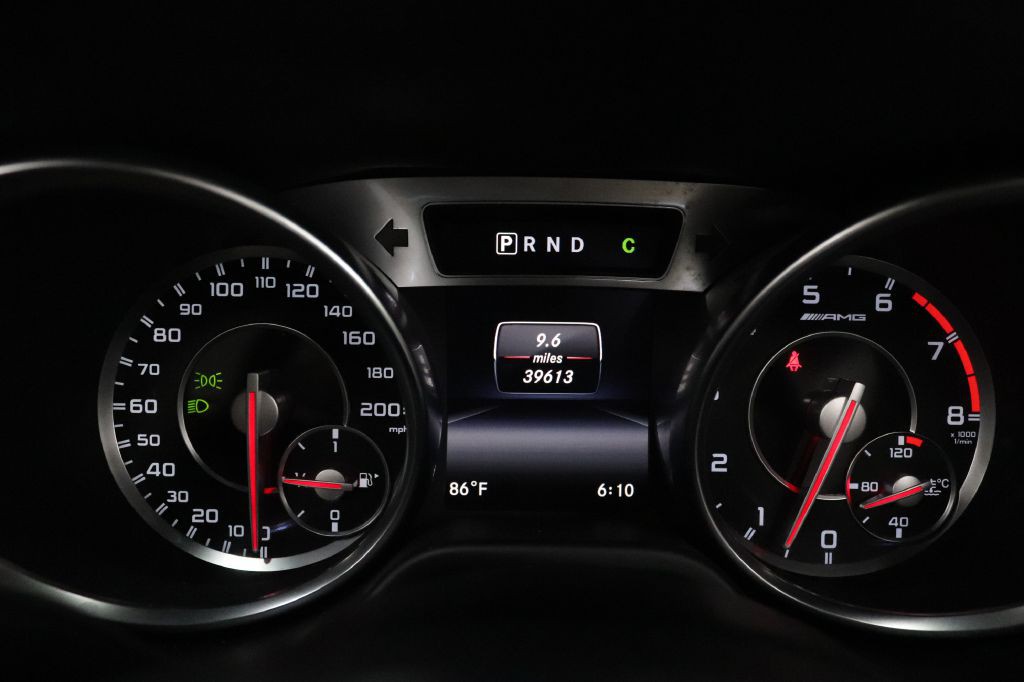 2015 Mercedes-Benz SL-Class Image 35