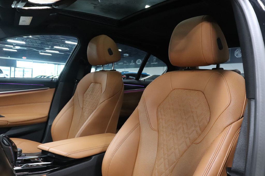 2021 BMW 5 Series Image 10