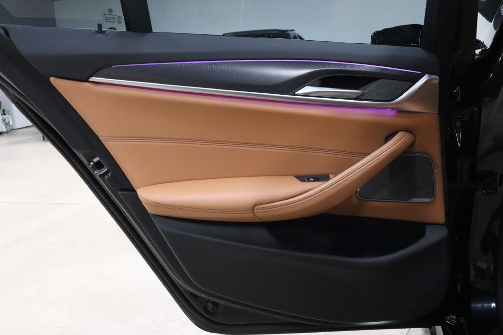 2021 BMW 5 Series Image 12
