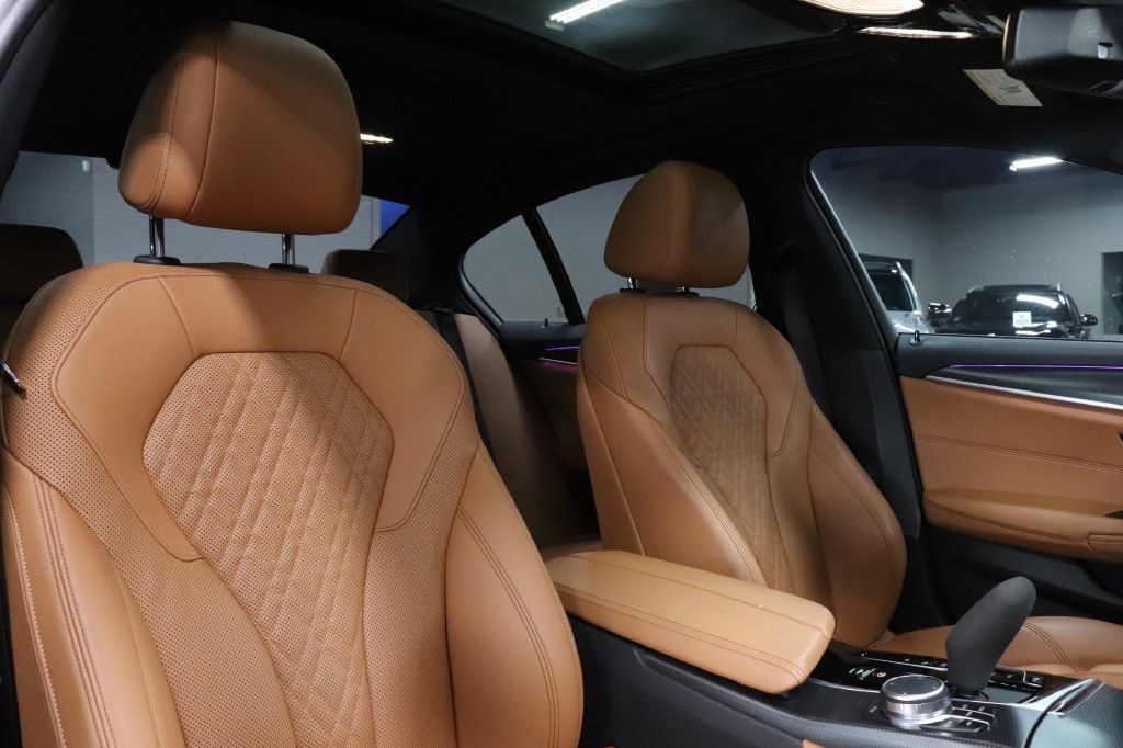 2021 BMW 5 Series Image 23