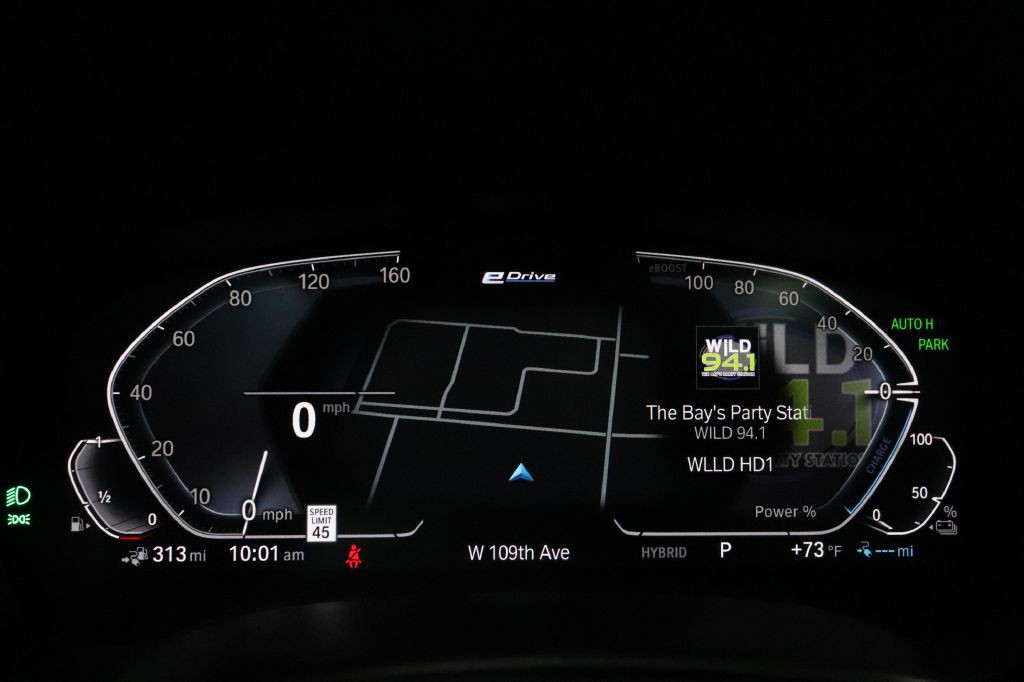 2021 BMW 5 Series Image 35