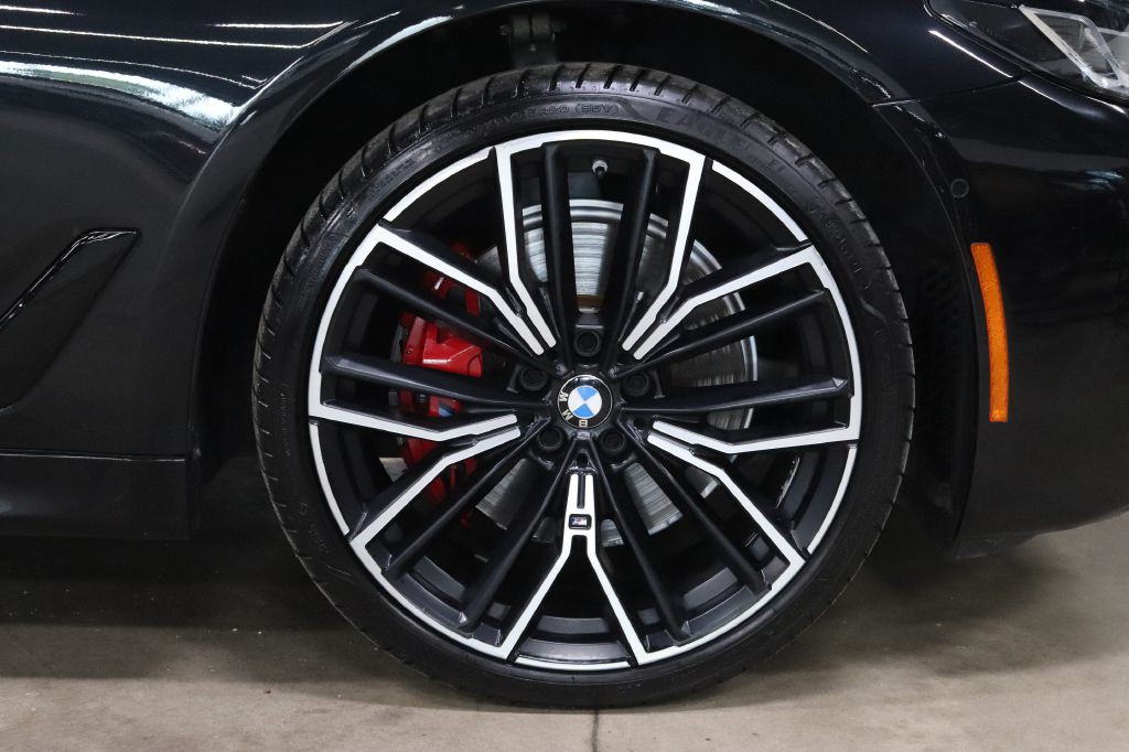 2021 BMW 5 Series Image 40