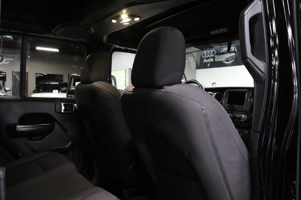 2021 Jeep Wrangler Unlimited Image 18