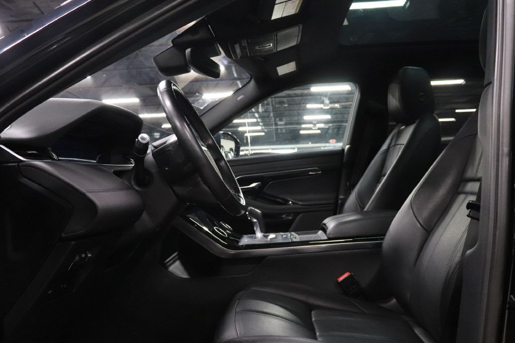 2020 Land Rover Range Rover Evoque Image 9