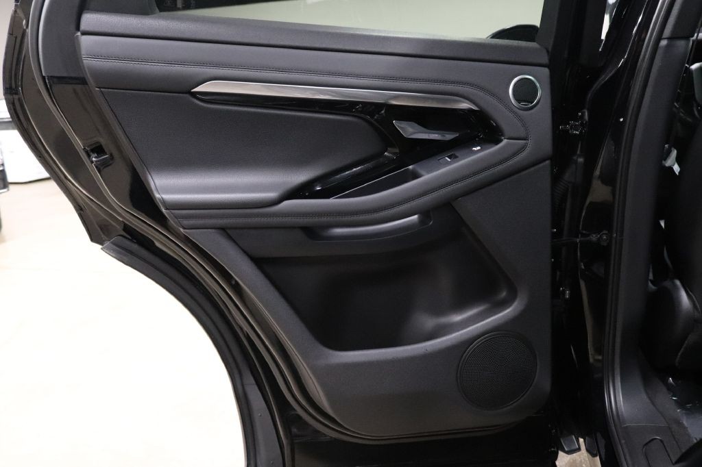 2020 Land Rover Range Rover Evoque Image 12