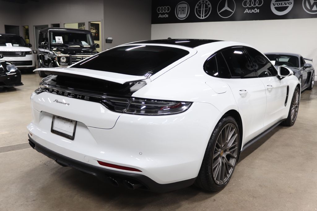 2022 Porsche Panamera Image 5
