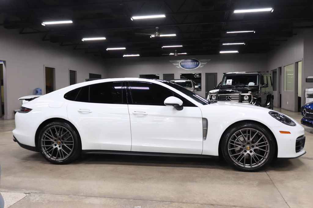 2022 Porsche Panamera Image 6