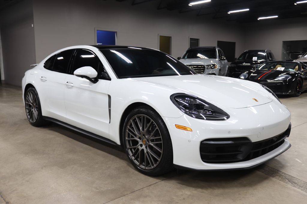 2022 Porsche Panamera Image 7