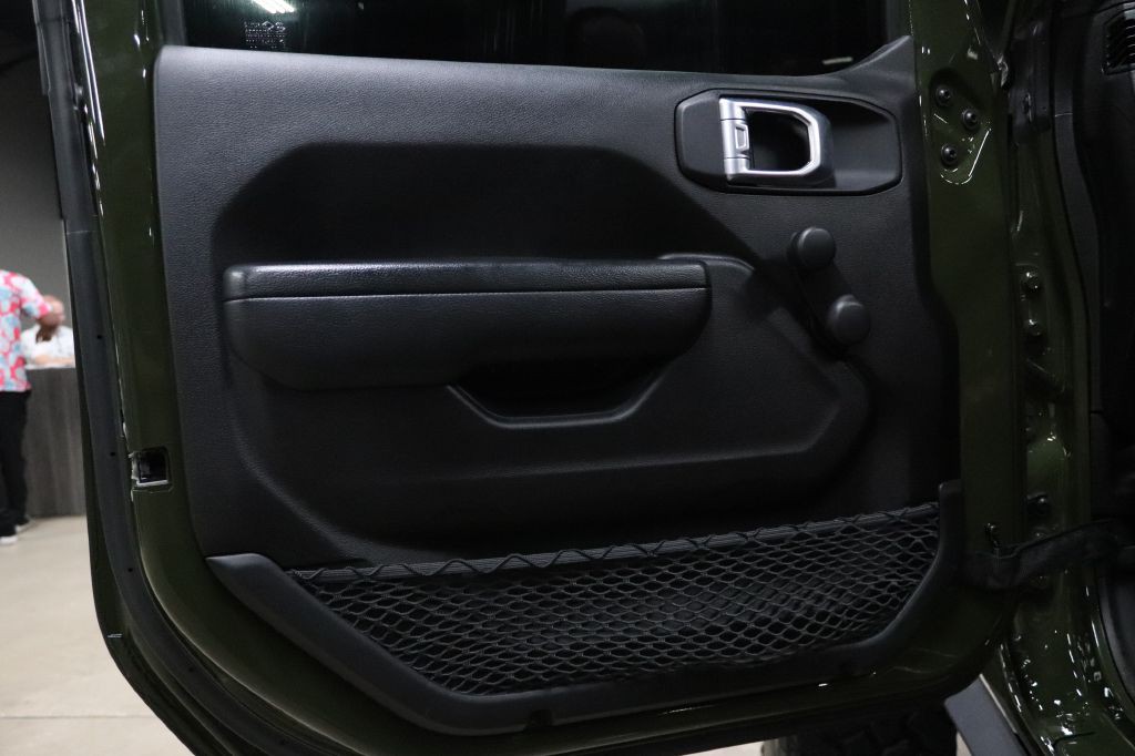 2022 Jeep Gladiator Image 17