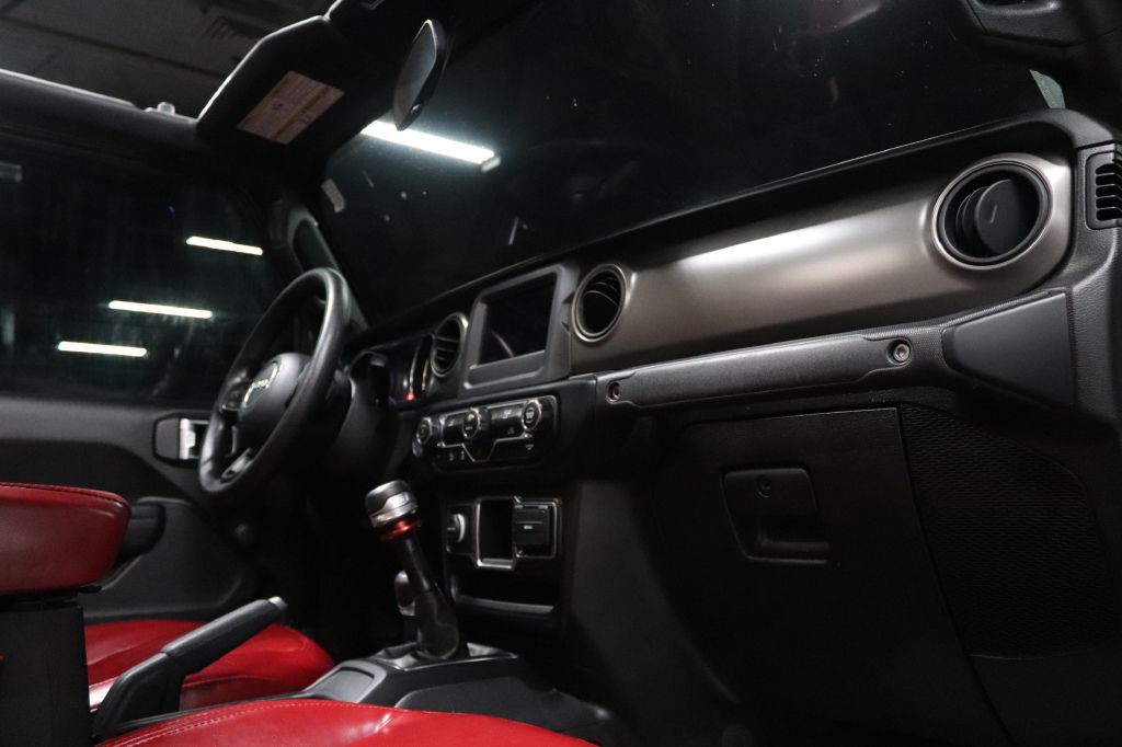 2022 Jeep Gladiator Image 43