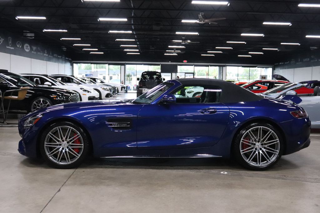 2020 Mercedes-Benz AMG GT Image 3
