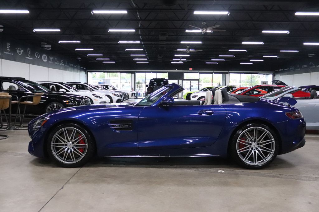 2020 Mercedes-Benz AMG GT Image 4