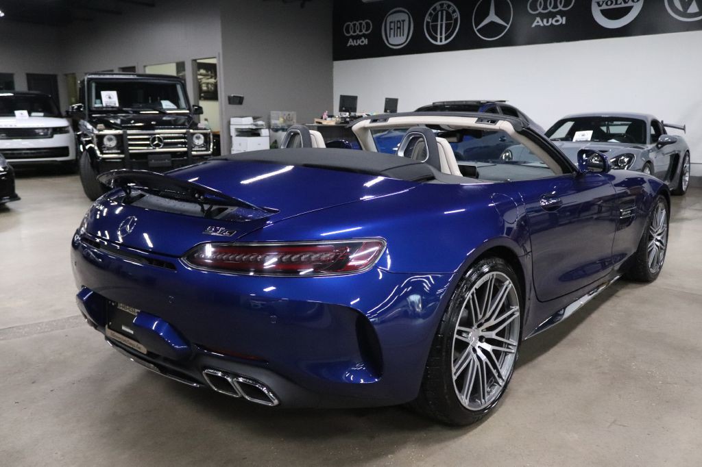 2020 Mercedes-Benz AMG GT Image 10