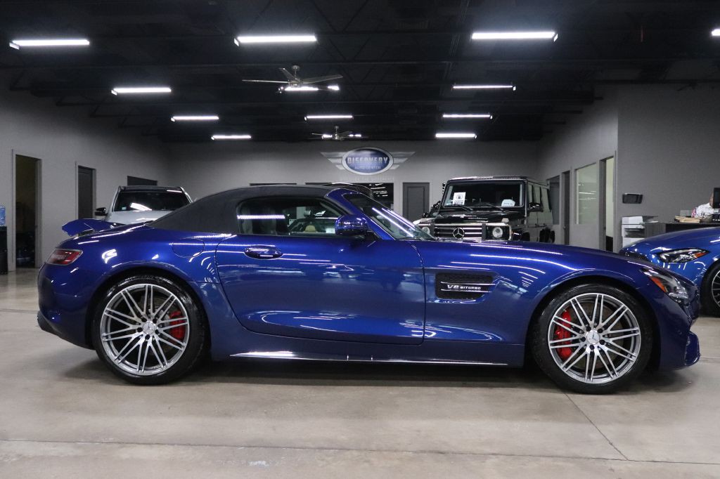 2020 Mercedes-Benz AMG GT Image 11