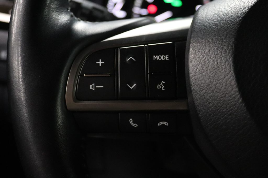2019 Lexus LX Image 12