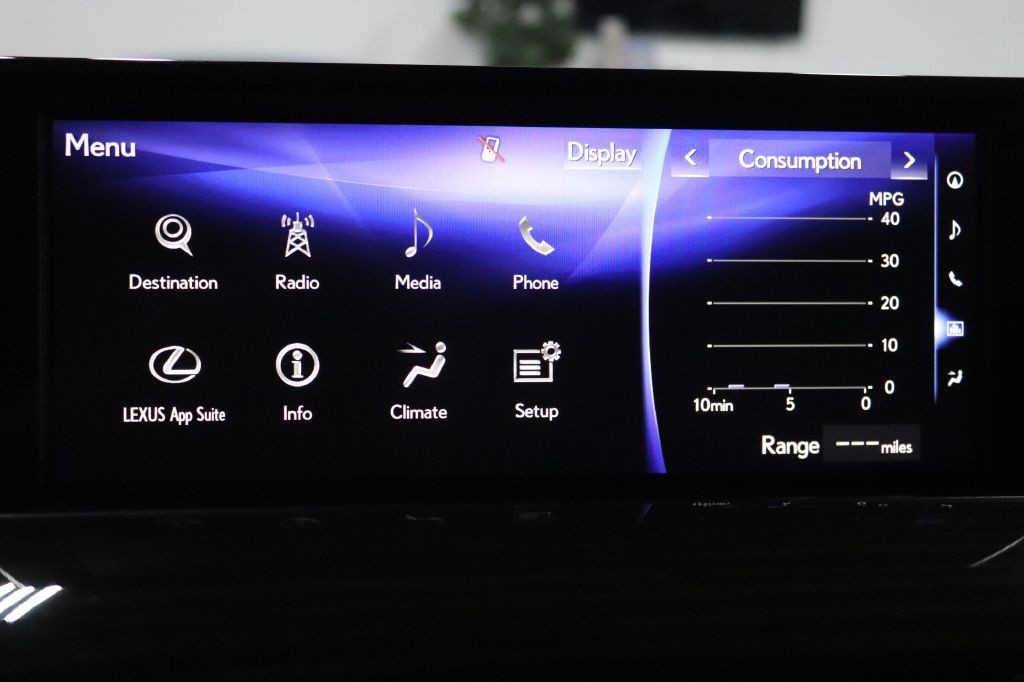 2019 Lexus LX Image 14