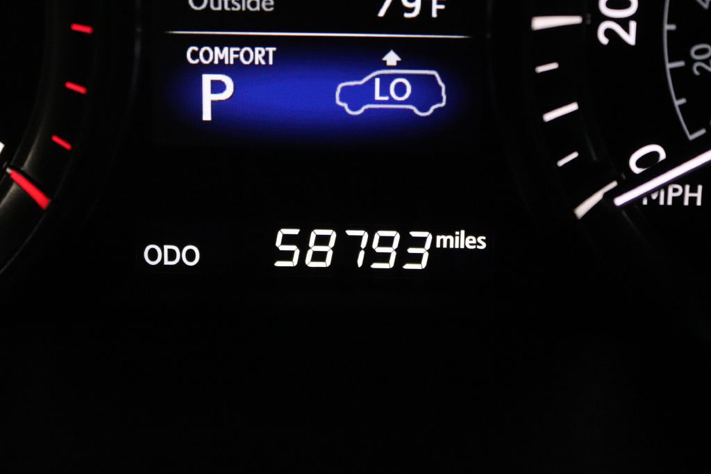 2019 Lexus LX Image 19